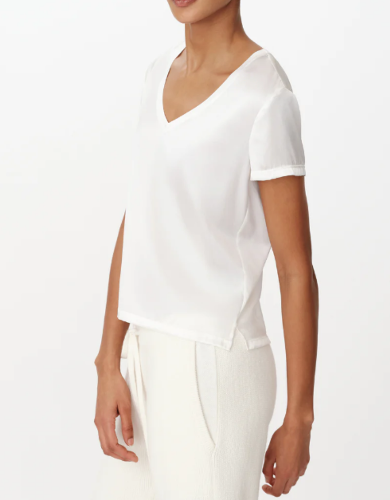 ATM STRETCH V NECK TEE