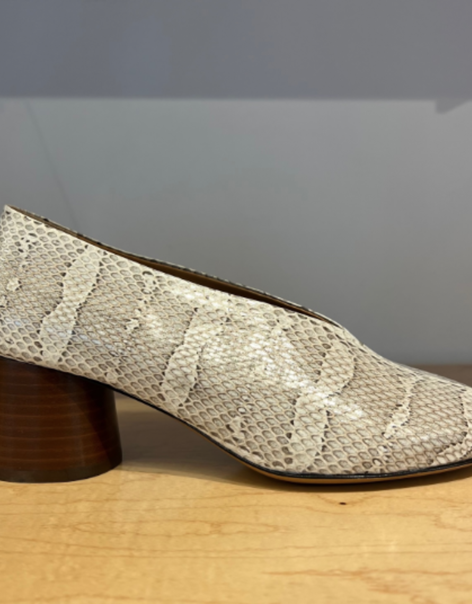 Mansur Gavriel GLOVE PUMP