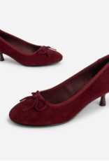INTENTIONALLY BLANK BINA SUEDE KITTEN HEEL
