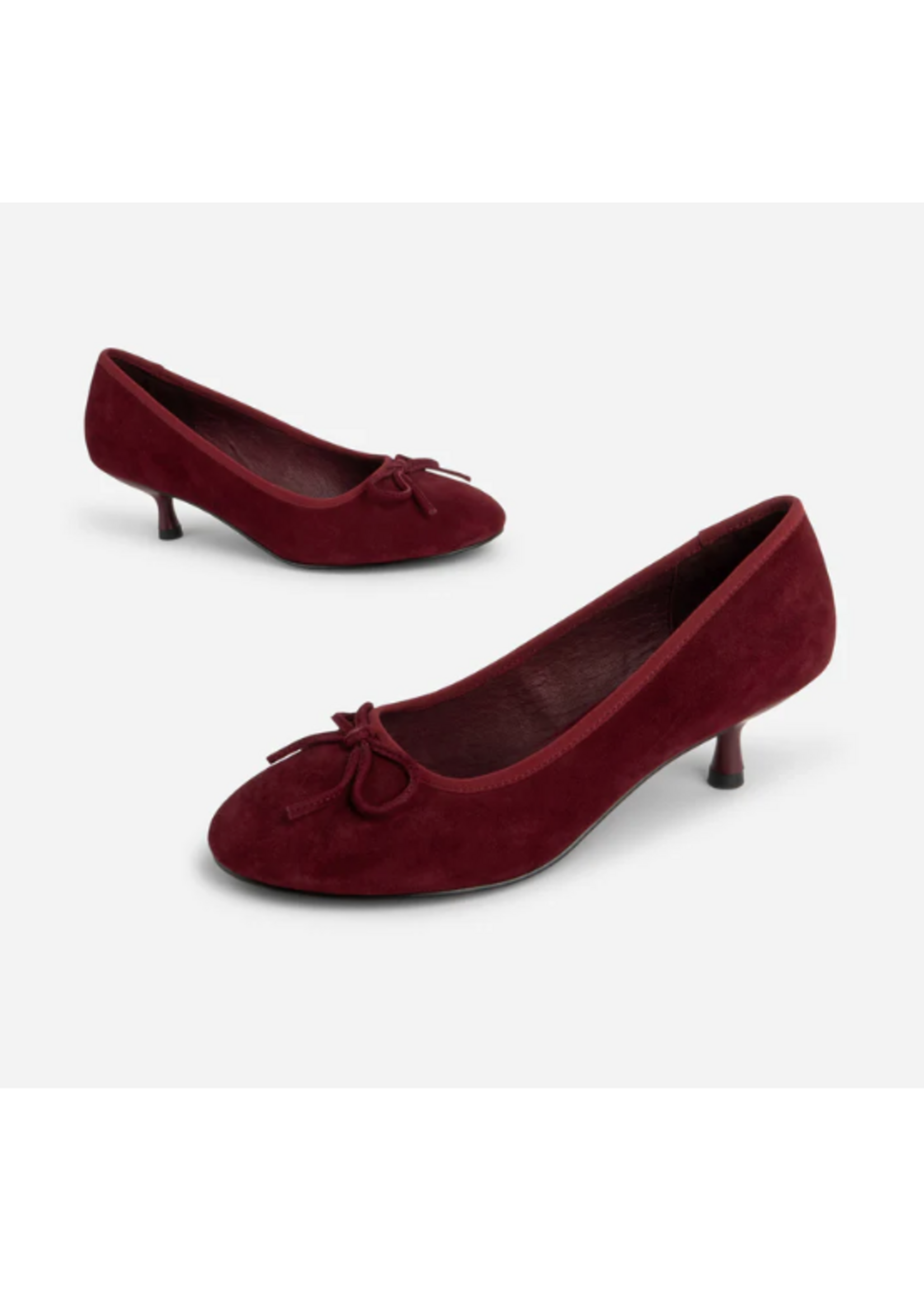 INTENTIONALLY BLANK BINA SUEDE KITTEN HEEL