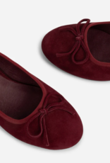 INTENTIONALLY BLANK BINA SUEDE KITTEN HEEL