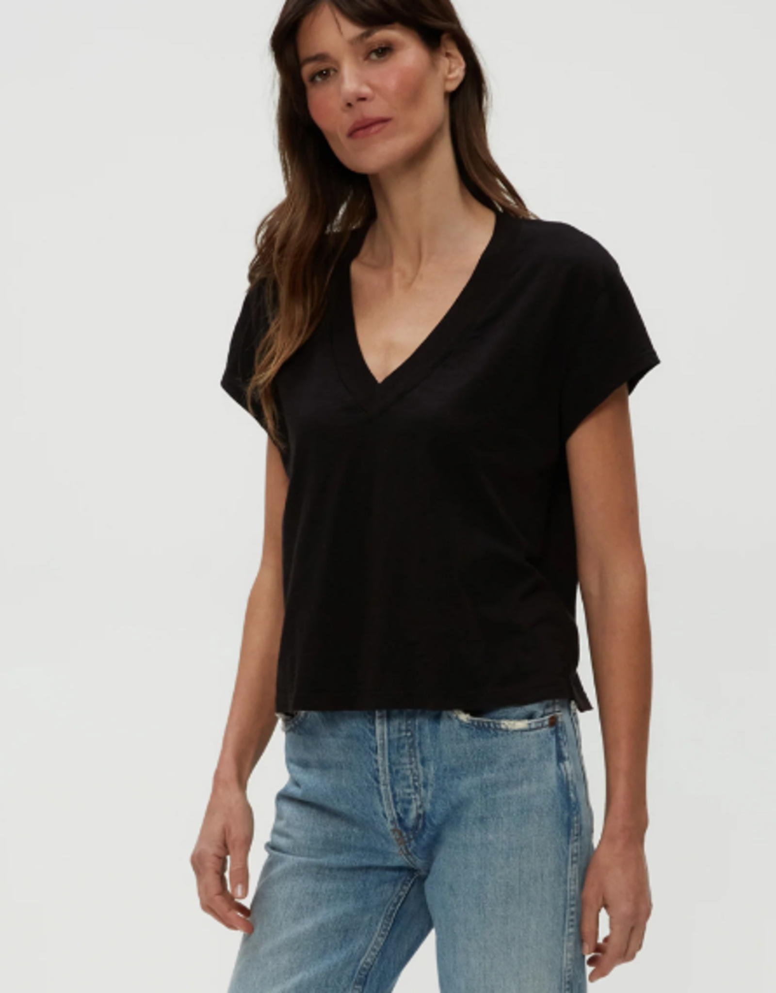 Michael Stars HARLAN CROPPED V-NECK TEE