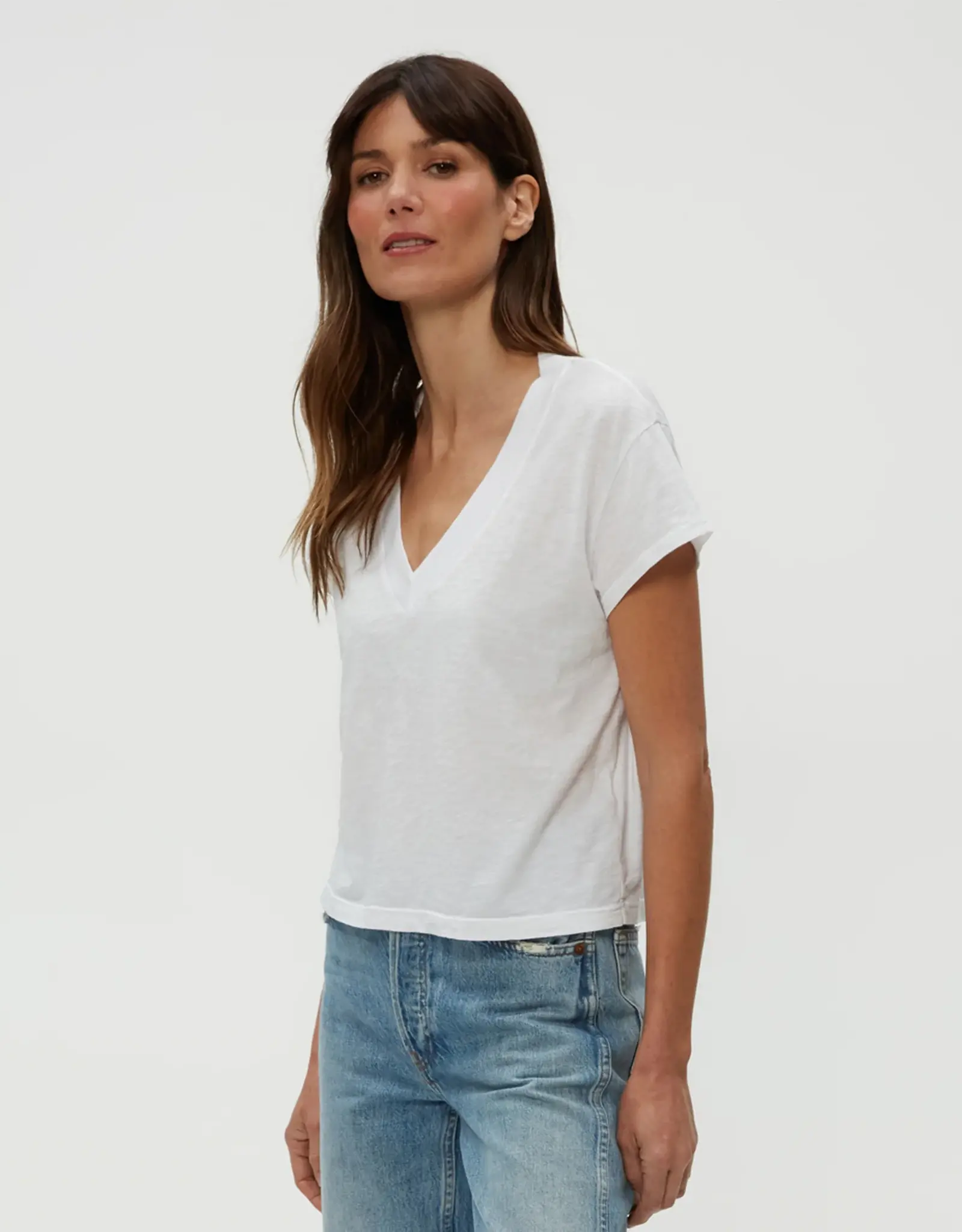 Michael Stars HARLAN CROPPED V-NECK TEE