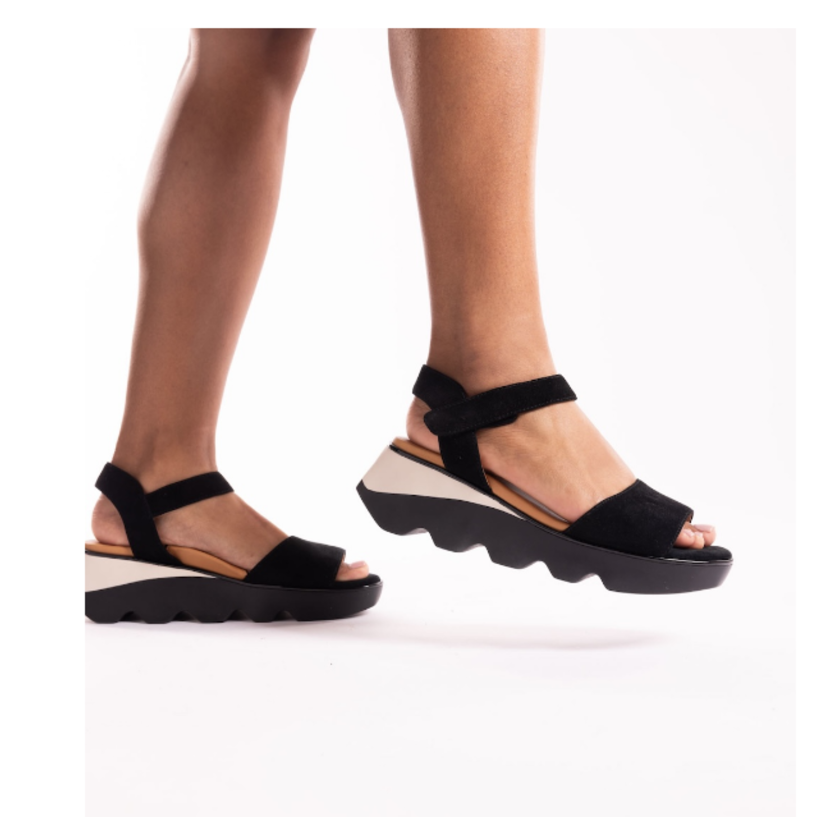 L'AMOUR DES PIEDS HALSTEN SANDAL