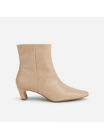 INTENTIONALLY BLANK LEXI KITTEN HEEL BOOT