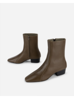 INTENTIONALLY BLANK COMBO ANKLE BOOT