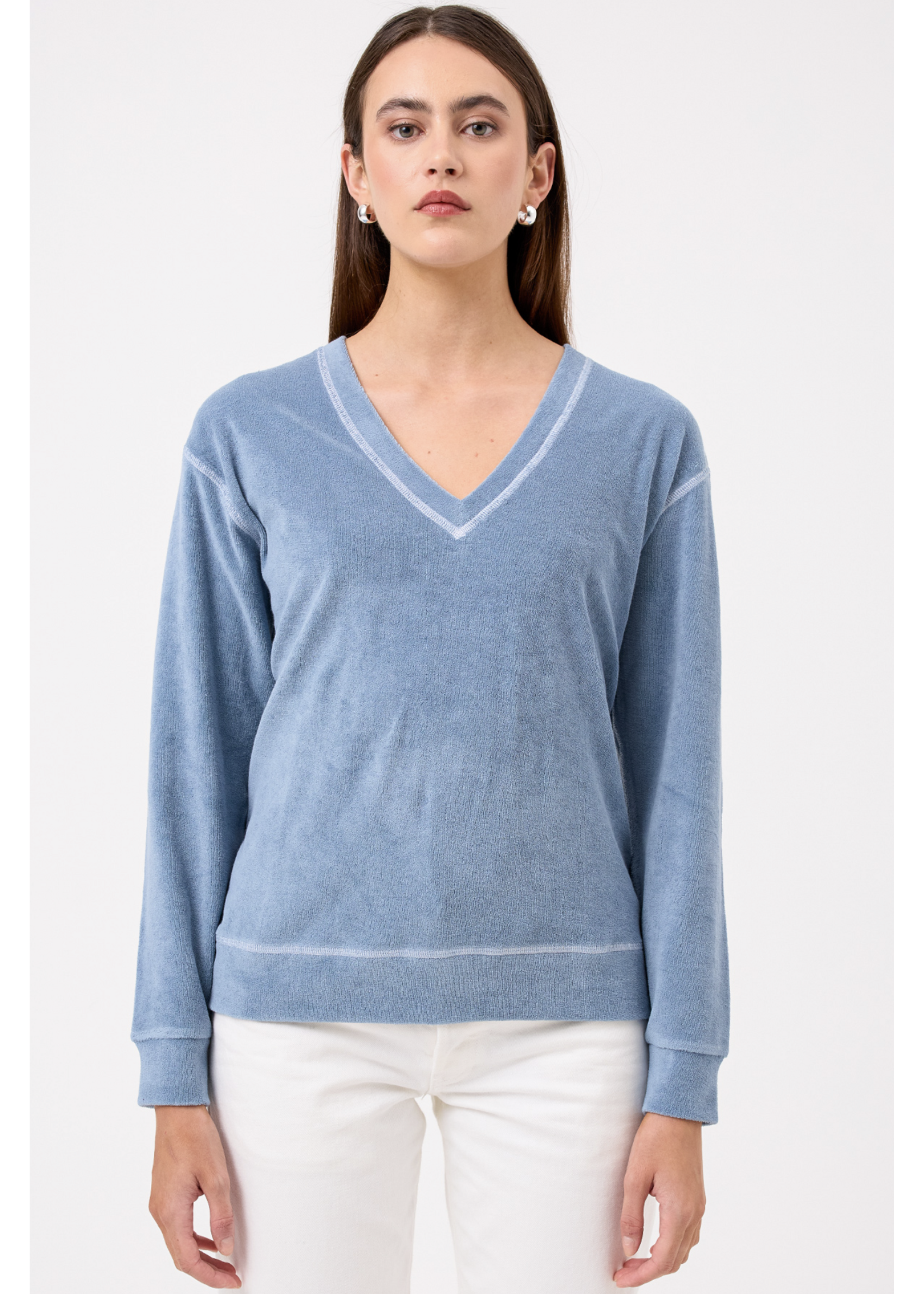 GOLDIE LEWINTER LIFE OF LUXURY V NECK SWEATSHIRT