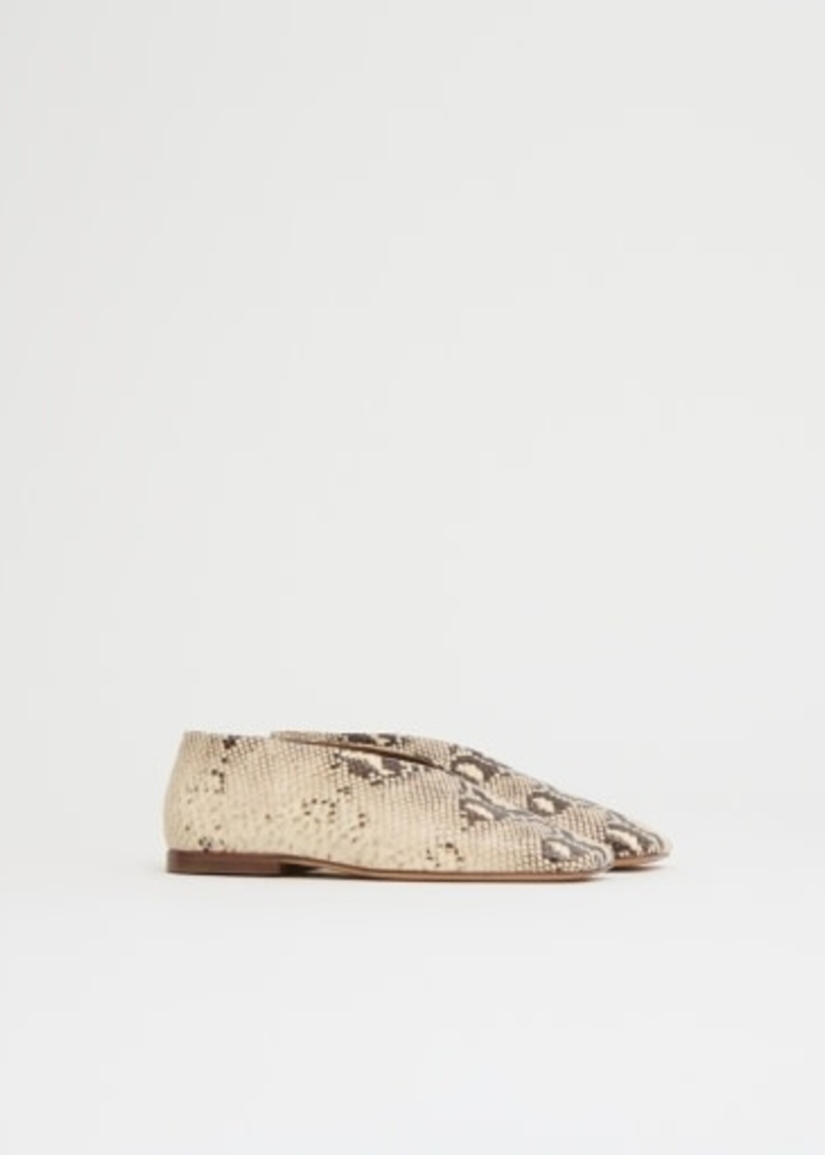 Mansur Gavriel SQUARE SOFT V