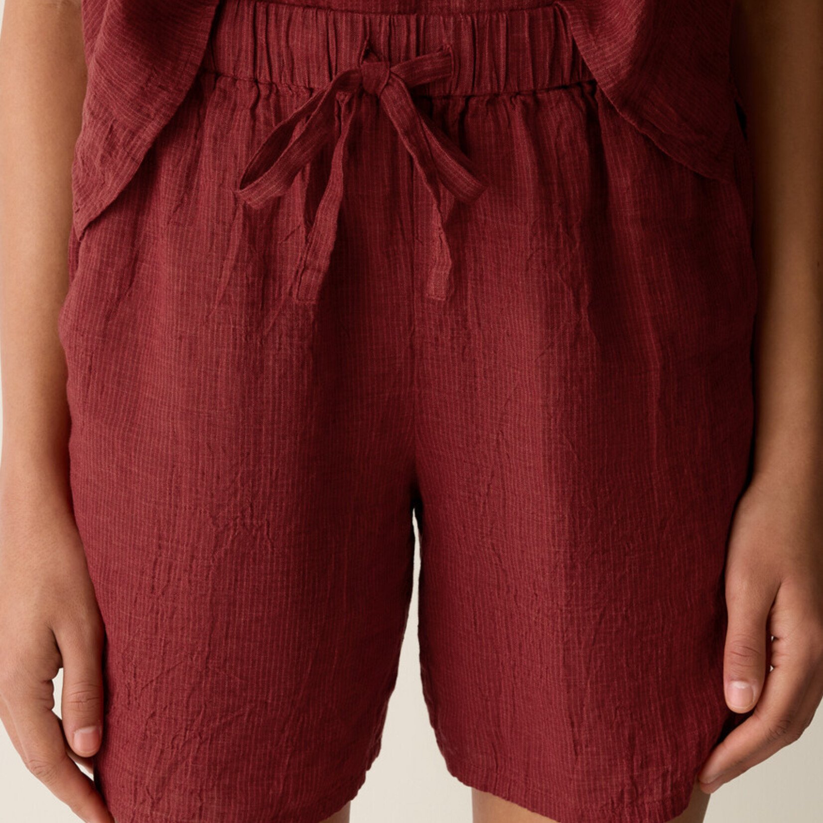EILEEN FISHER PUCKERED ORGANIC LINEN STRIPE SHORTS