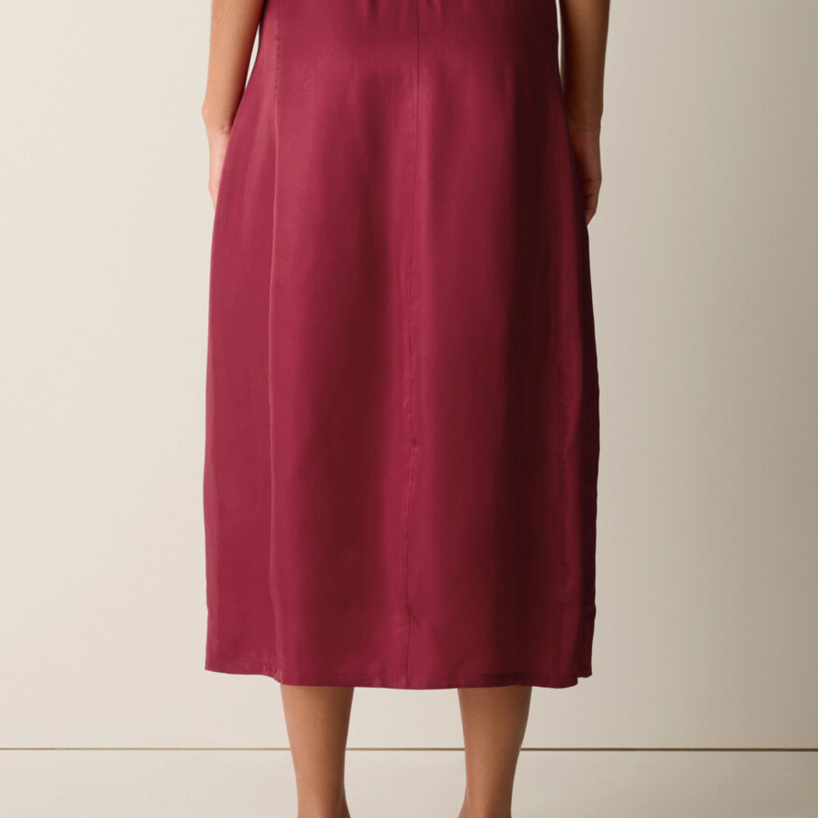 EILEEN FISHER LIGHTWEIGHT SATIN SHIMMER LANTERN SKIRT