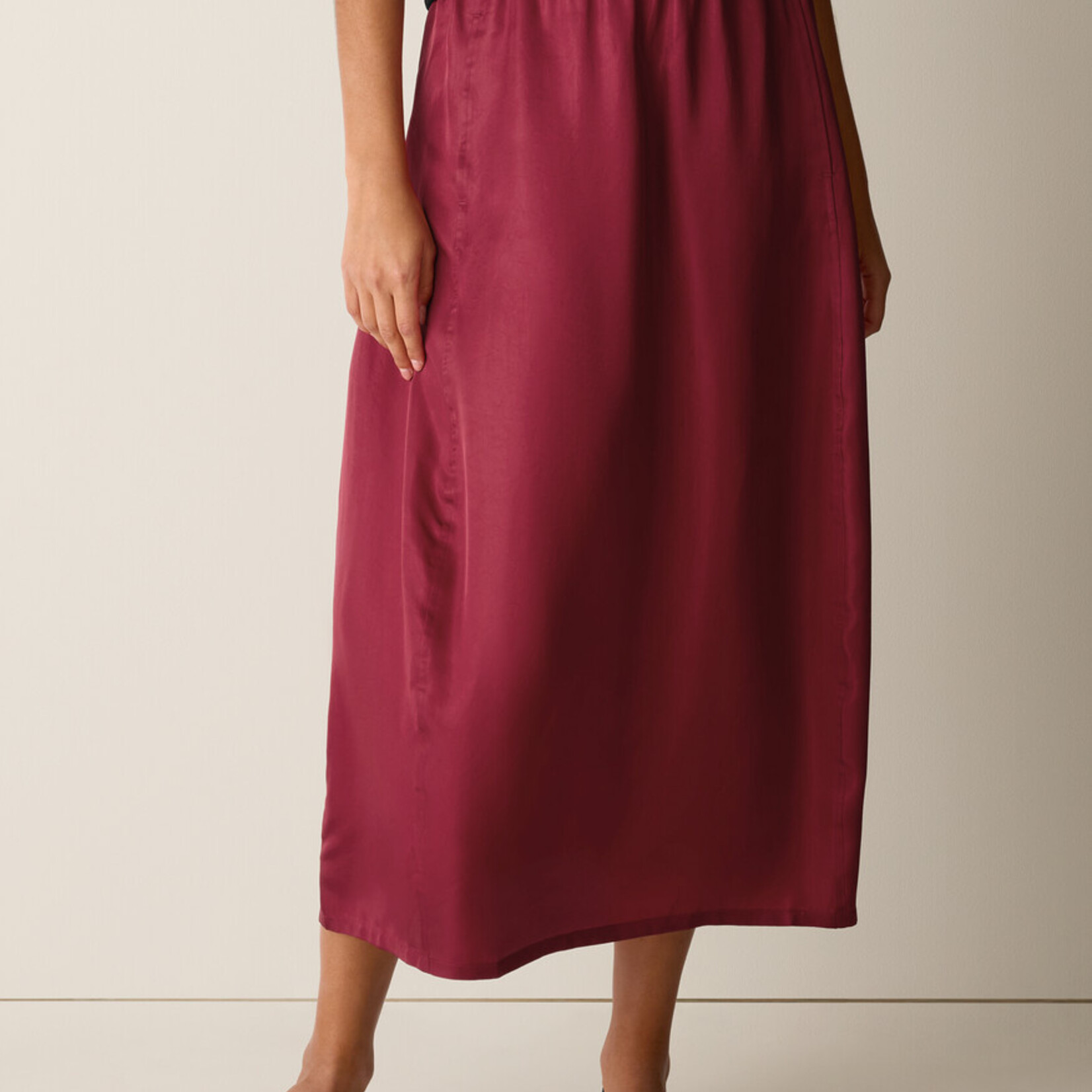 EILEEN FISHER LIGHTWEIGHT SATIN SHIMMER LANTERN SKIRT