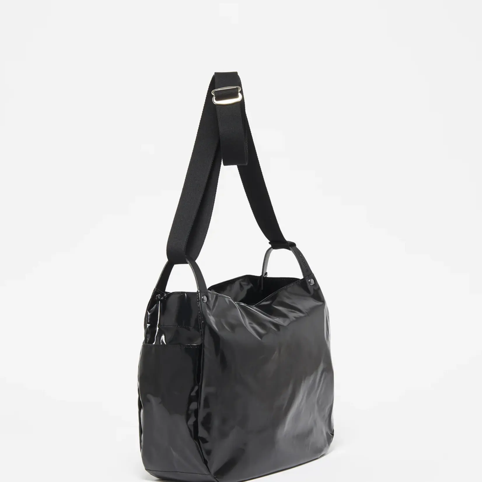 JACK GOMME MAEL LIGHT SHOULDER BAG