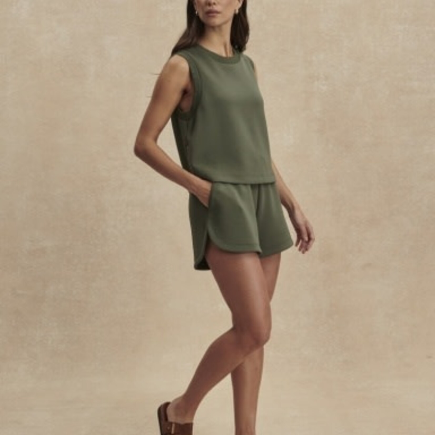 VARLEY SHEA CROP TANK