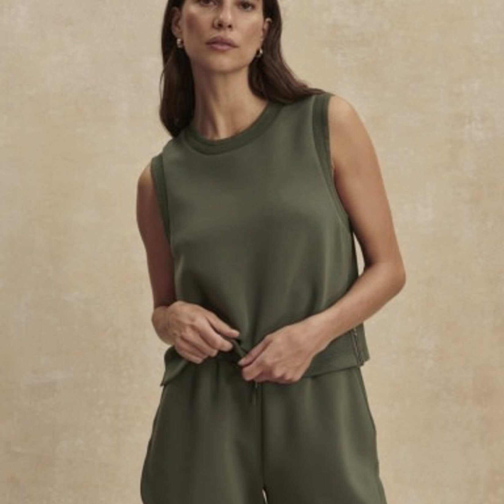 VARLEY SHEA CROP TANK