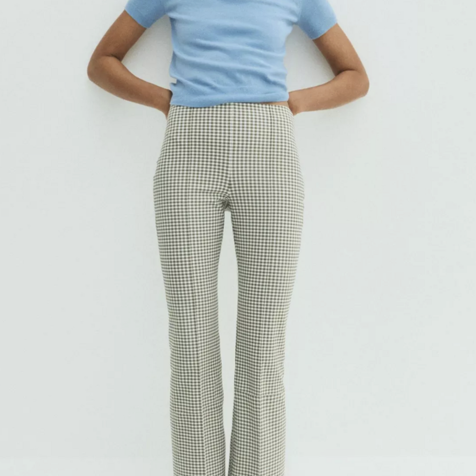 VINCE NIKI GINGHAM MID-RISE CROP FLARE PANT