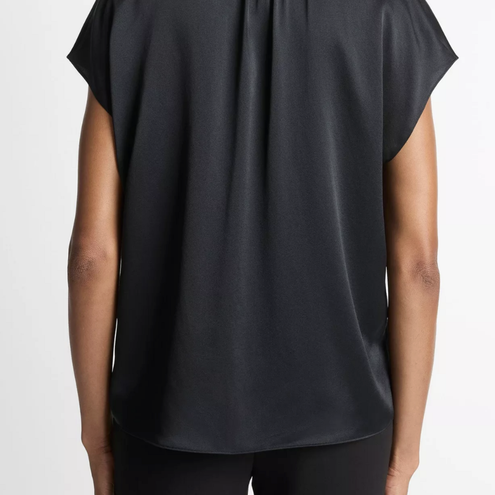 VINCE SILK CAP-SLEEVE RUCHED-BACK BLOUSE