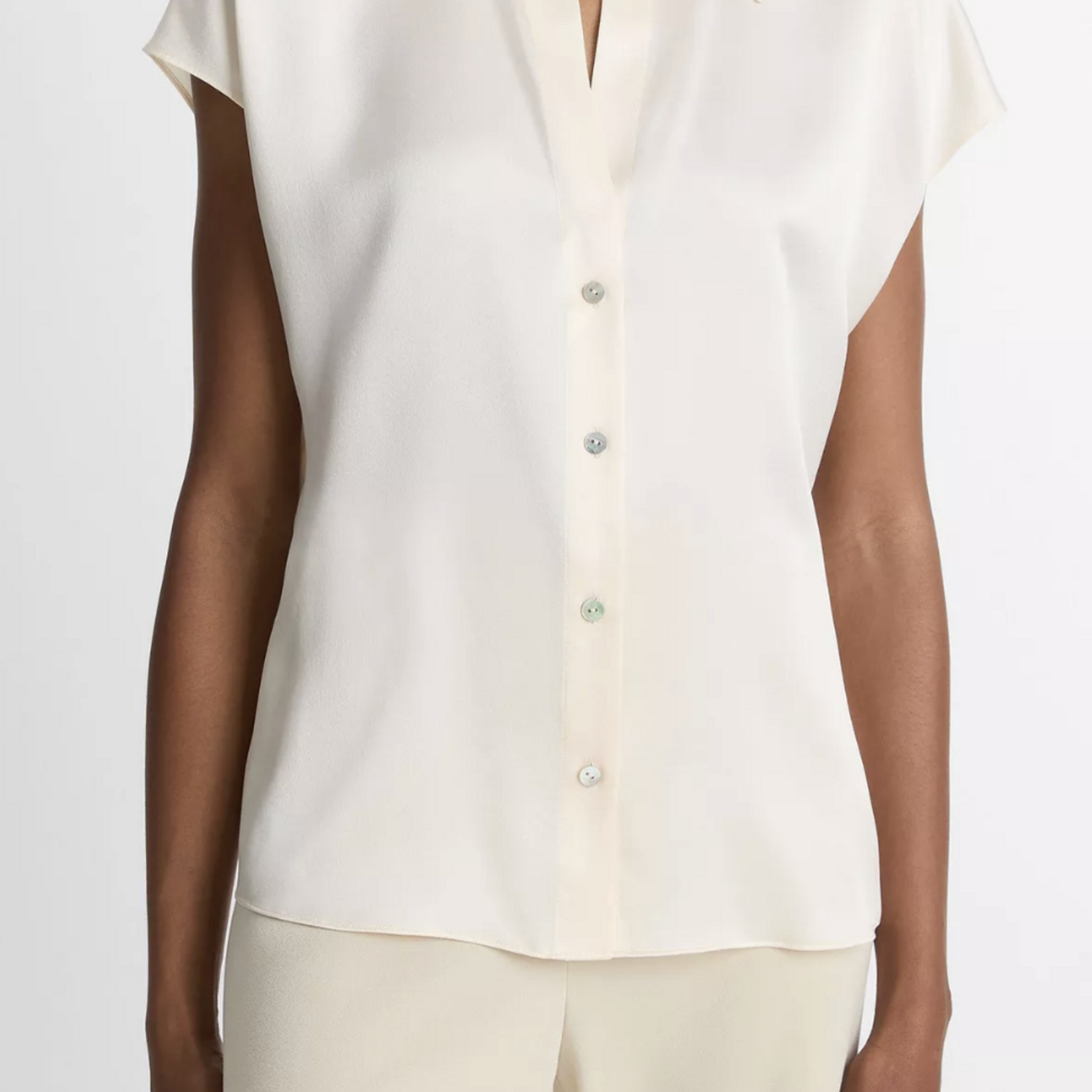 VINCE SILK CAP-SLEEVE RUCHED-BACK BLOUSE