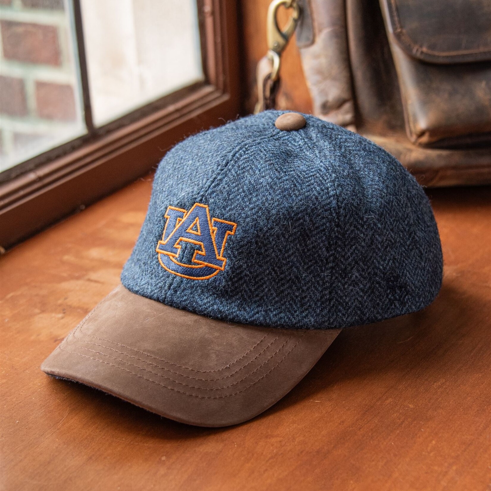 COLLEGIATE KNITWEAR AUBURN UNIVERSITY WOOL BASEBALL CAP WITH LEATHER BILL