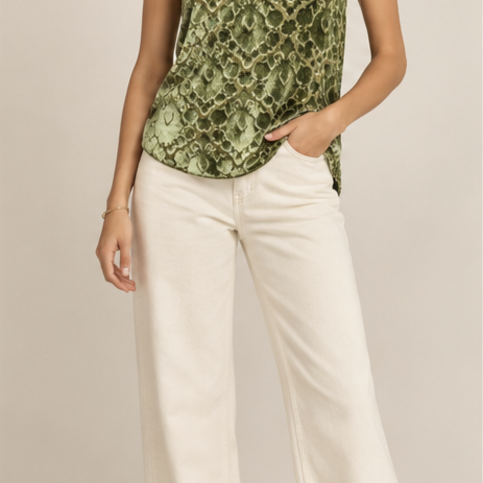 FORTE FORTE FLORAL BURNOUT VELVET LEAF TOP