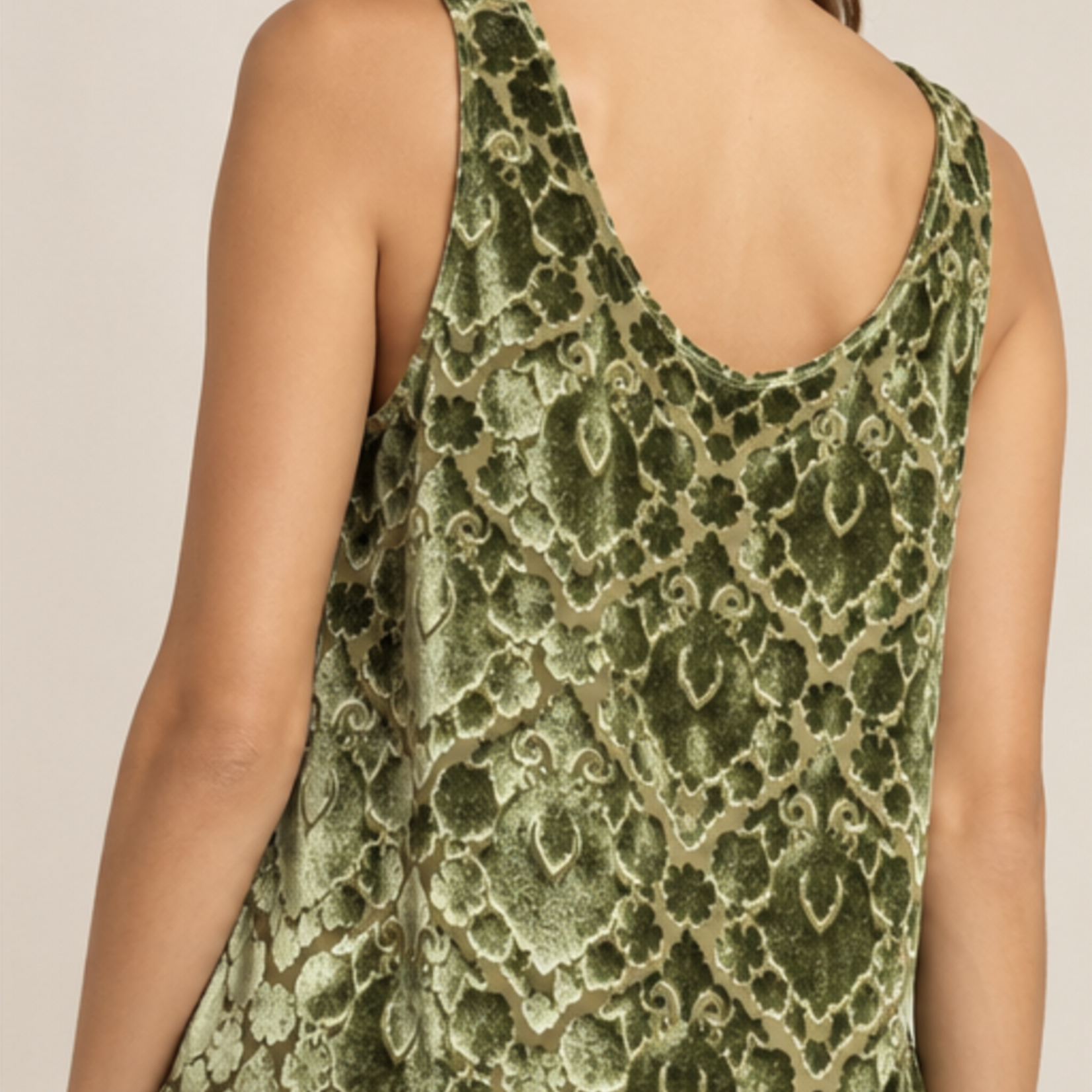 FORTE FORTE FLORAL BURNOUT VELVET LEAF TOP