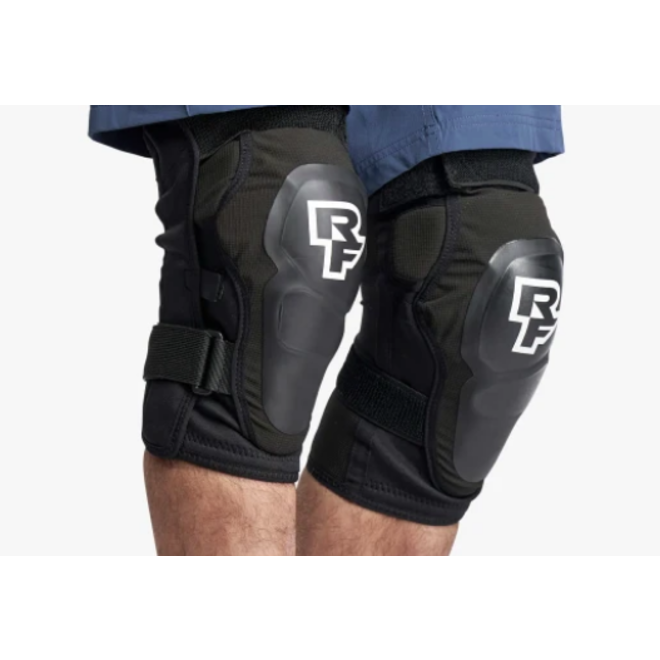 Rift Knee Guard — Chromag Bikes — Mountain bike kneepads MTB knee pads