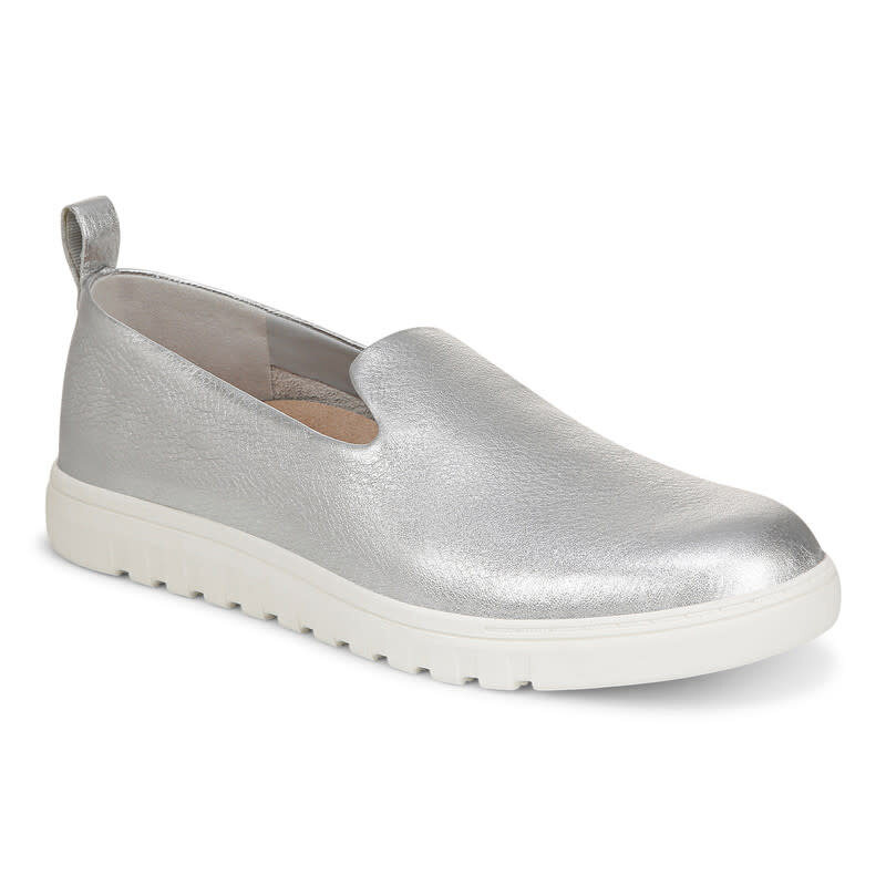 VIONIC VIONIC UPTOWN WILLA LOAFER SILVER LEATHER