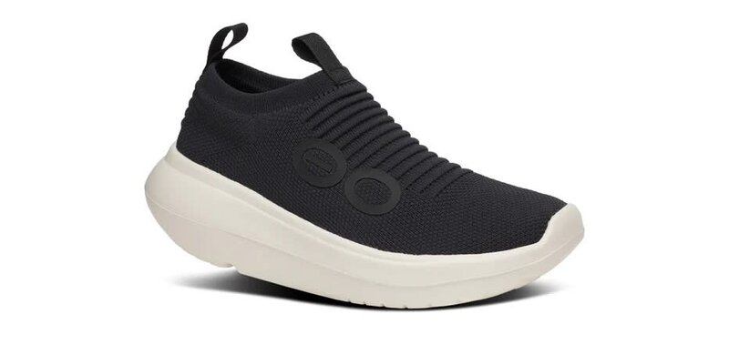 OOFOS OOFOS WOMEN'S OOMY ZEN CHALK SLIP ON BLACK