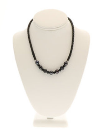 Freshwater Cultured Black Pearl (9-9.5mm) & Onyx (6x4mm) Necklace 18in Lobster Clasp