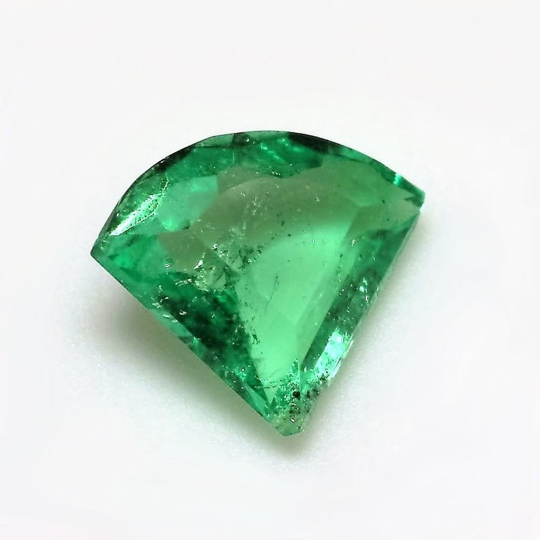 0.23ct Trilliant-cut Emerald Gemstone