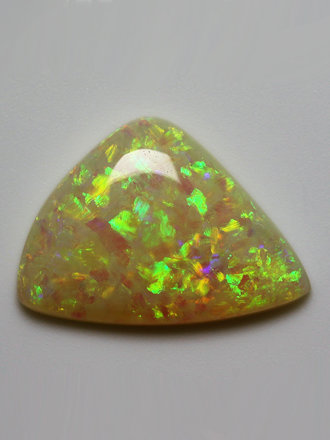 2.69ct freeshape Green Mintabie White Opal Cabochon 2.69ct freeshape Green Mintabie White Opal Cabochon