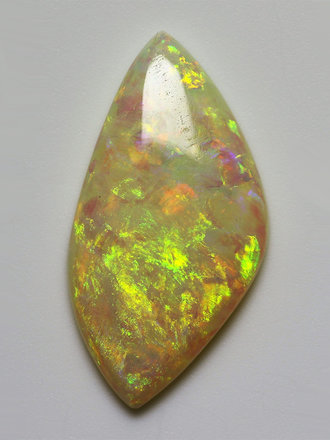 2.65ct freeshape Green/Orange Mintabie White Opal Cabochon 2.65ct freeshape Green/Orange Mintabie White Opal Cabochon