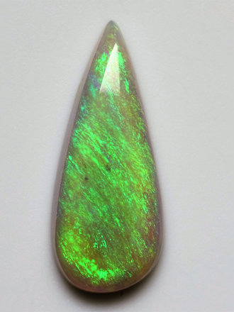 1.63ct freeshape Green/Orange Mintabie White Opal Cabochon 1.63ct freeshape Green/Orange Mintabie White Opal Cabochon