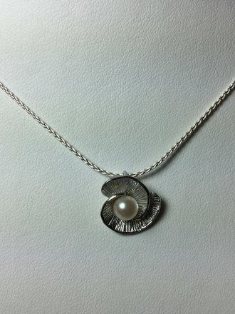 Sterling Silver White Freshwater Cultured Pearl Necklace