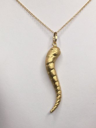 14KY Pendant with 52mm Italian Horn necklace