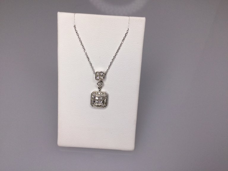 14KW Necklace with 0.25ctw diamonds H, SI2-I1