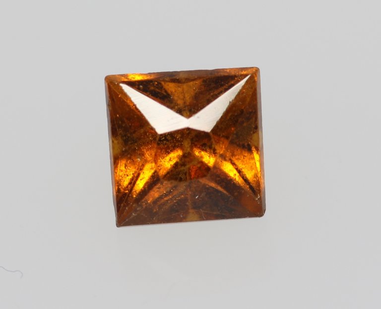 1.35ct Square-cut Orange Grossular Garnet Gemstone