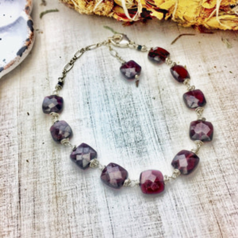 Argentium Silver Cushion Garnet Bracelet