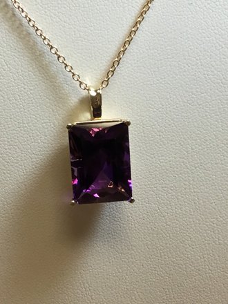 14K Yellow 14.08ct Emerald-cut 18x13mm Amethyst Necklace