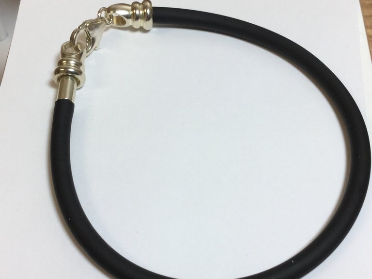 Sterling Silver Black Polyvinyl Kera Bracelet 8 inch