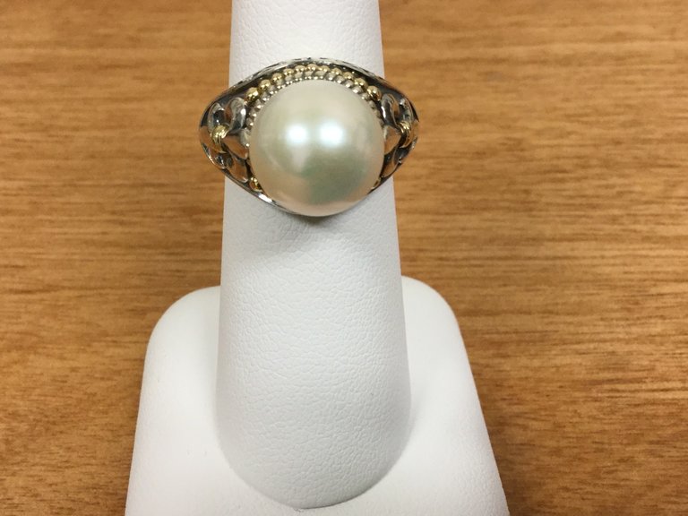 Sterling Silver and 14KY Accent 11mm Freshwater Cultered Pearl Ring - size 6