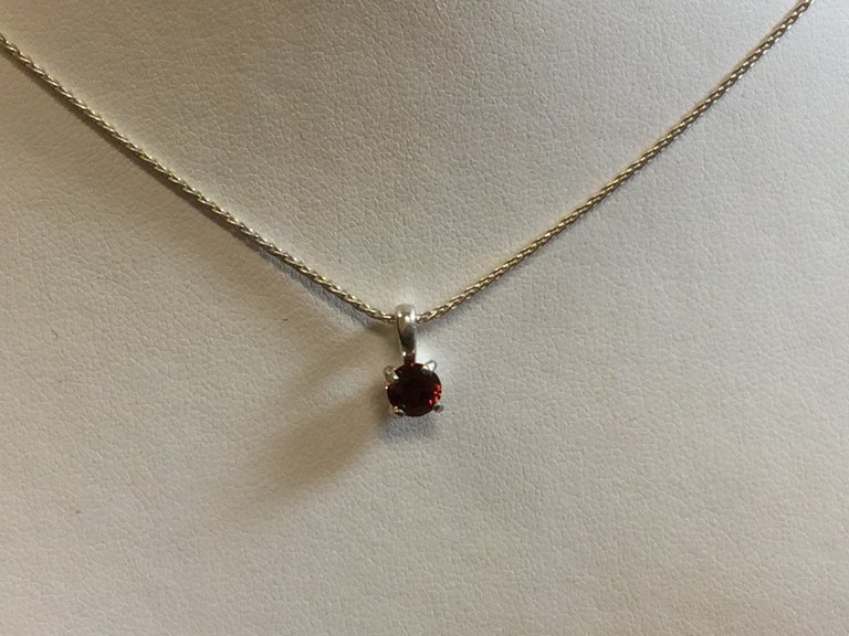 Sterling Silver 5mm Round African spessartine Garnet 18-inch Necklace