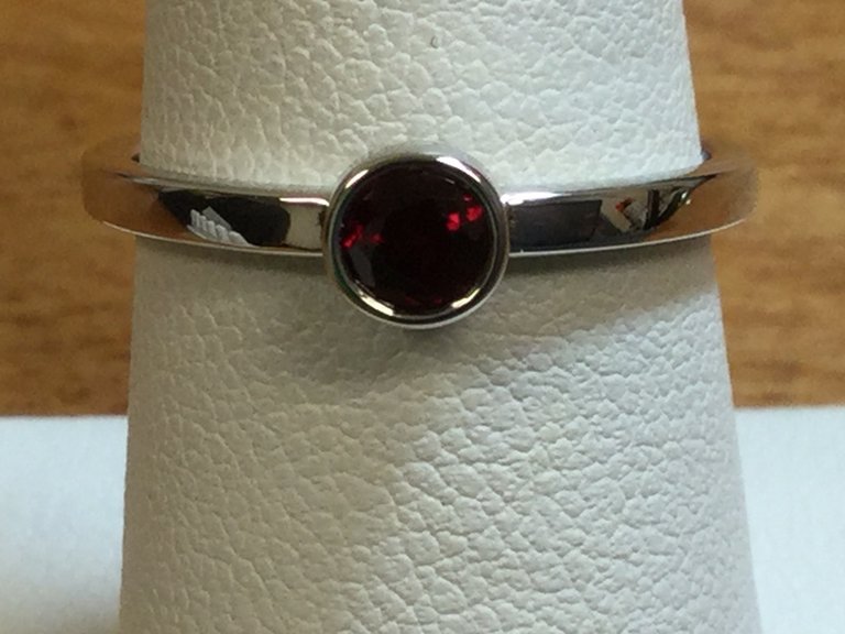 14K White 4mm Chatham Lab Ruby Ring Size 7