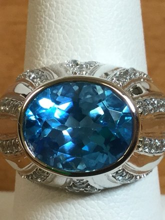 Sterling Silver Oval Swiss Blue Topaz Gemstone Ring - Size 7