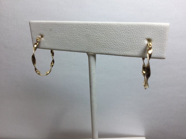 14K Yellow 20 mm Twisted Hoop Earrings