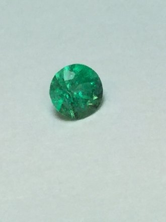 Emerald .08 ct 3mm round gemstones Emerald .08 ct 3mm round gemstones