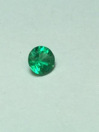 Emerald .1 ct 3mm round gemstones Emerald .1 ct 3mm round gemstones