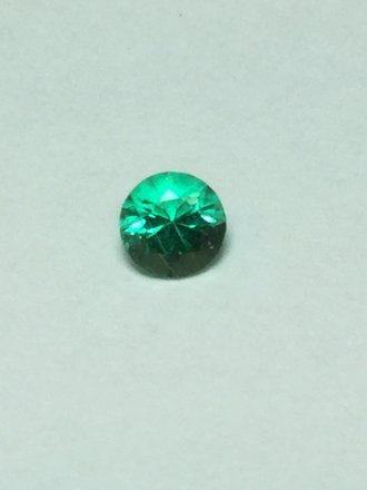 Emerald .11 ct 3mm round gemstones Emerald .11 ct 3mm round gemstones