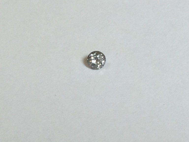 .095 ct round diamond SI1-SI2 2.8mm