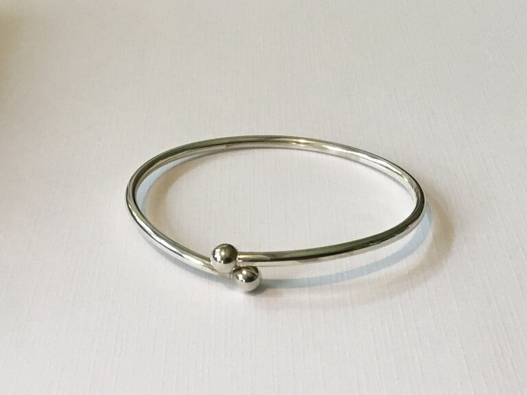Sterling Silver Kera Bangle Bracelet 7 inch 6 grams