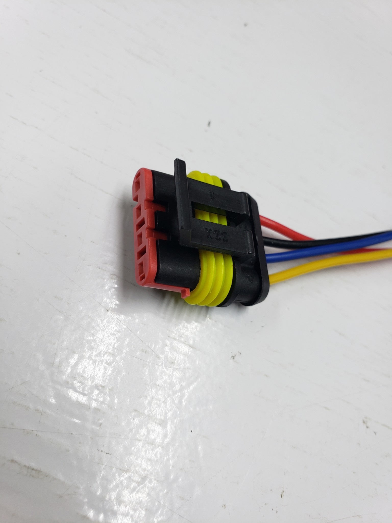 PLUG MALE/FEMALE SET 4 WAY WIRE - BLACK